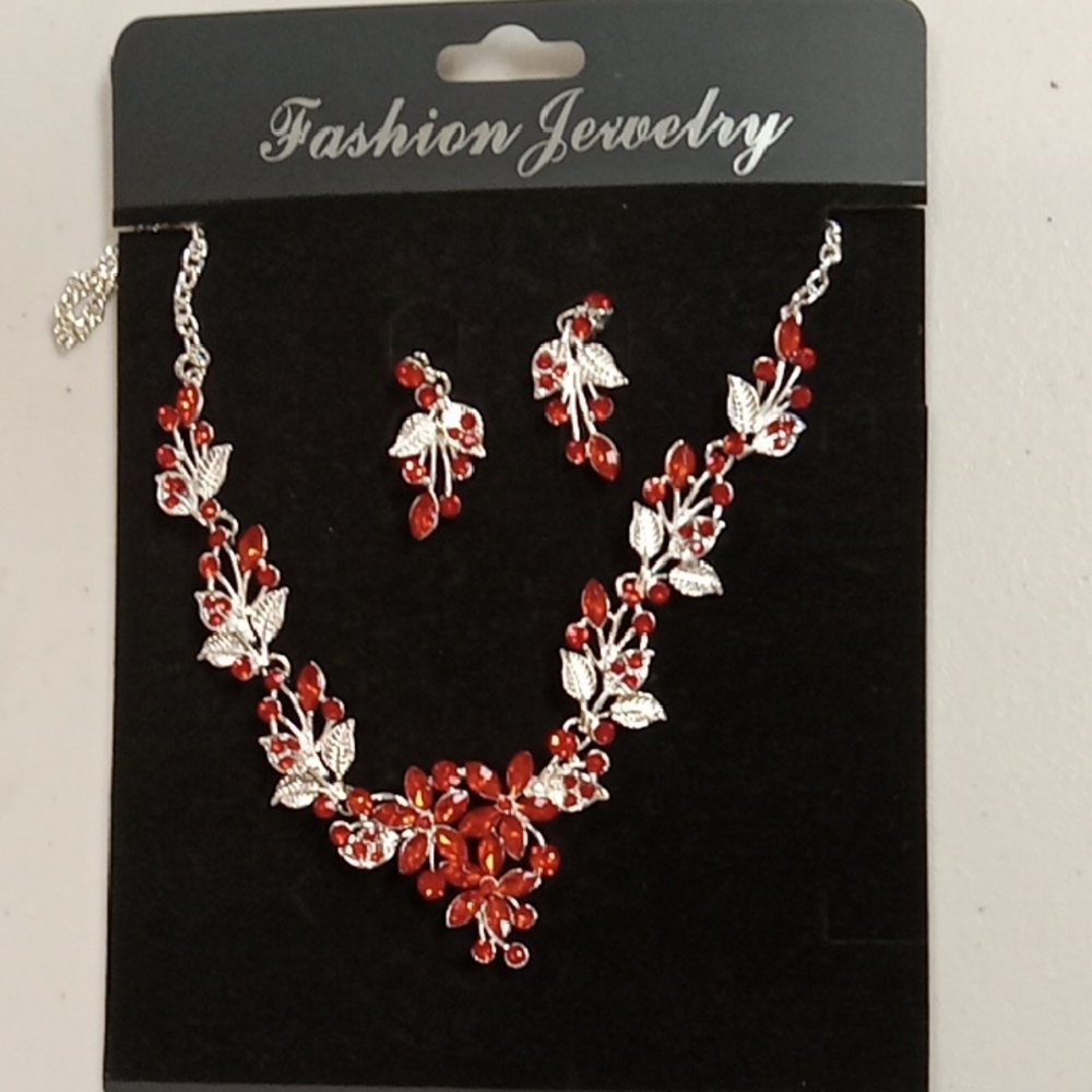 New Fashion Jewelry Red and Silver Necklace Set